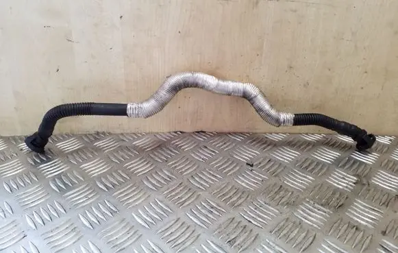 Audi A8 S8 D4 4H Breather/breather pipe/hose 