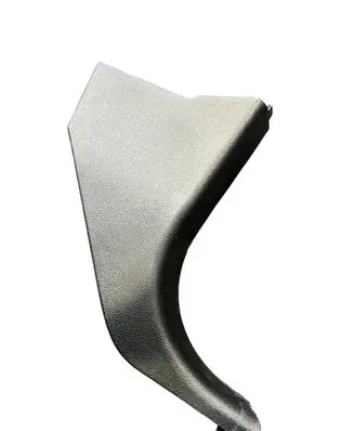 Foot area side trim