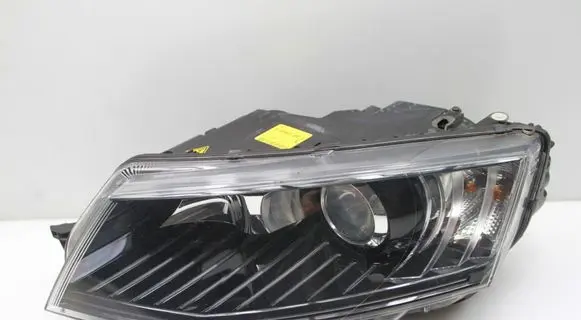 Skoda Octavia Mk3 (5E) Headlight/headlamp 5E2941015B