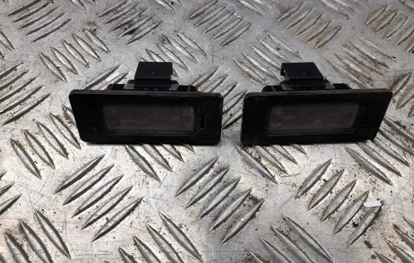 Audi Q5 SQ5 Number plate light 8T0943021
