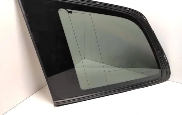 Volvo XC90 Rear side window 31402723