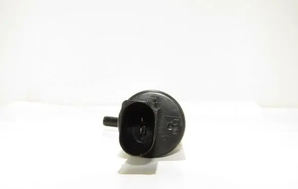 BMW 1 F20 F21 Headlight washer pump 721779202