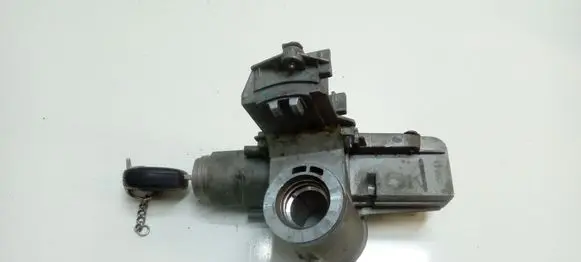 Volkswagen Sharan Ignition lock P012106