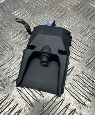 Windshield/windscreen camera