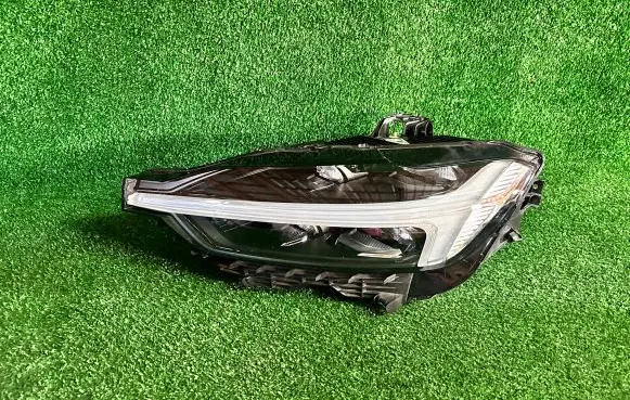 Volvo XC60 Headlight/headlamp 32342508
