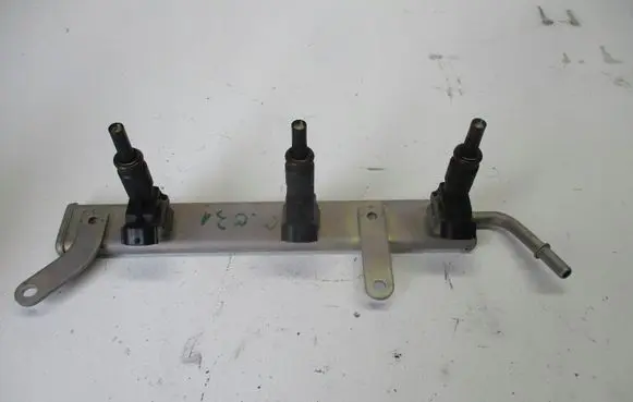 Smart ForTwo III C453 Fuel main line pipe 175202322R