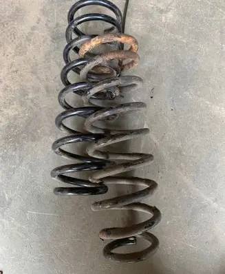 Suzuki Grand Vitara I Rear coil spring