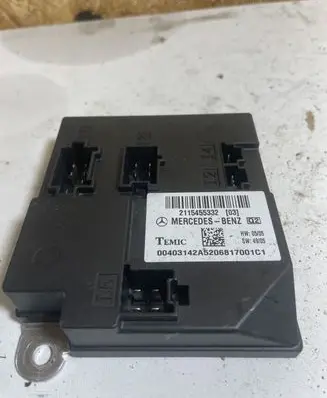 Mercedes-Benz E W211 Comfort/convenience module 2115455332