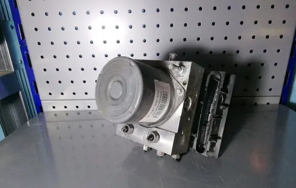 Honda CR-V ABS control unit/module 0265235308
