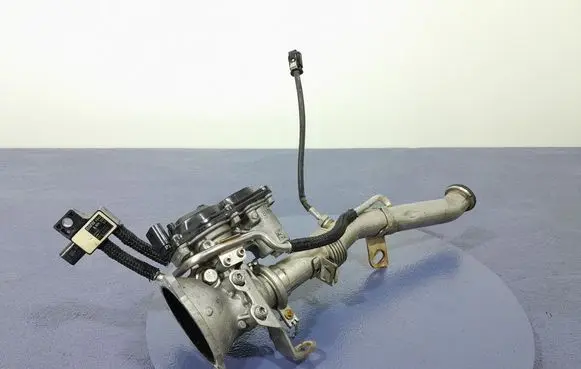 BMW 7 G11 G12 EGR valve 8574820
