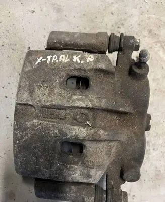 Nissan X-Trail T30 Front brake caliper