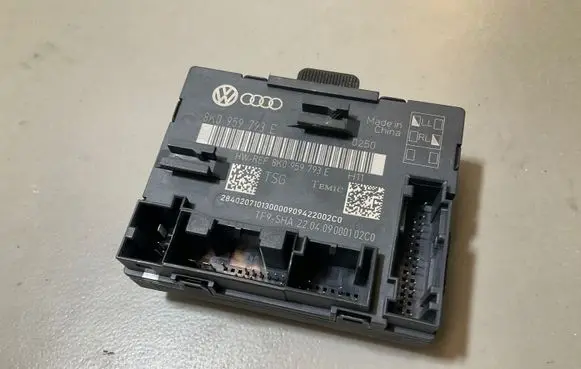 Audi Q5 SQ5 Door control unit/module 8K0959793E