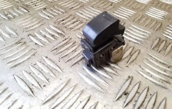 Toyota RAV 4 (XA20) Electric window control switch
