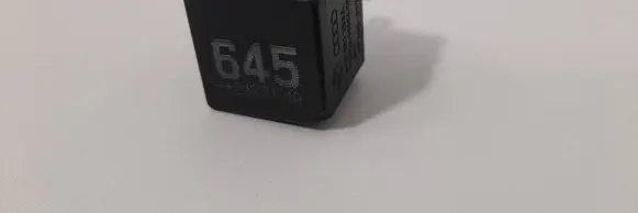 Volkswagen PASSAT B8 Other relay 4H0951253A