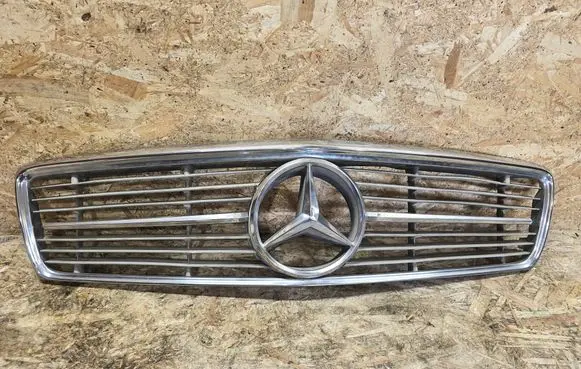 Mercedes-Benz SL R107 Front bumper upper radiator grill 1078881523 1078881623