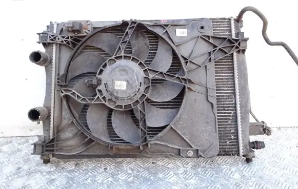 Coolant radiator