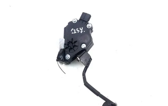 Lexus GS 250 350 300H 450H Accelerator throttle pedal 7811030141