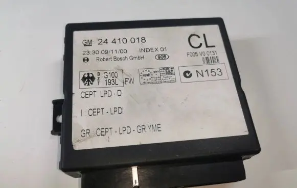 Opel Zafira A Comfort/convenience module 24410018 F005v00131