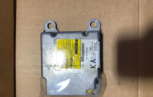 Toyota Avensis T270 Airbag control unit/module 8917005250 219122103