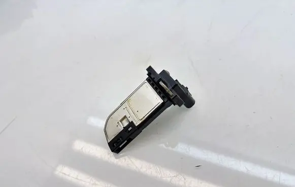 Ford Kuga I Mass air flow meter 7M5112B579BB 7M5112B579