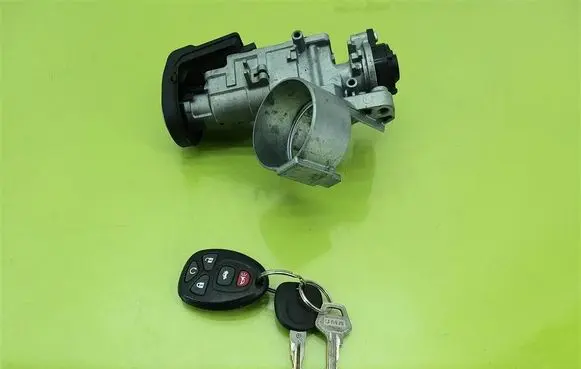 Chevrolet HHR Ignition lock 81424269001264