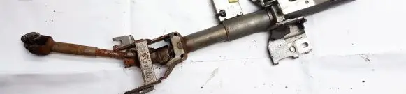 KIA Carens I Steering wheel axle