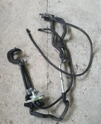 Mercedes-Benz SL R230 Engine coolant pipe/hose A2308320127 A2308300084 A2308300114