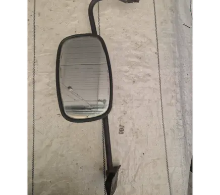 Mitsubishi Pajero Manual wing mirror 