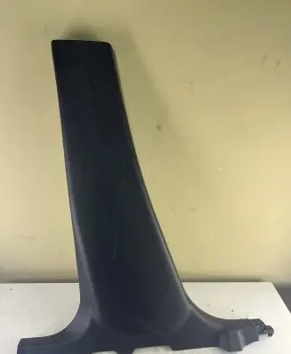Suzuki Ignis (B) pillar trim (bottom) 7624162R0