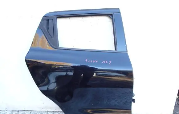 Suzuki Swift III Rear door