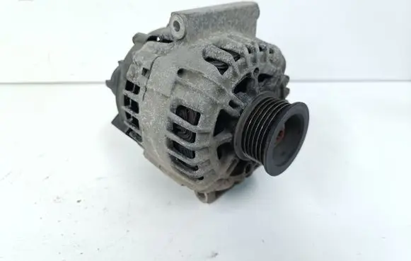 Opel Insignia A Generator/alternator 13586366 2618063A