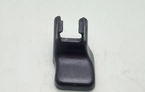 Toyota Land Cruiser (J150) Front driver seat rail trim 7215860090