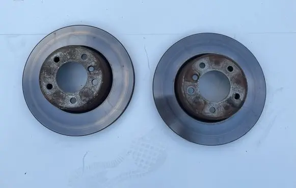 BMW 5 E60 E61 Brake discs and calipers set 