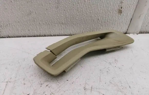 Volvo XC60 Seat belt trim 01287357