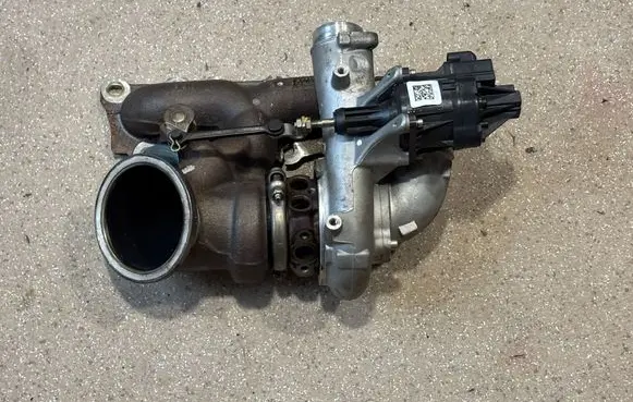 BMW M4 F82 F83 Turbo 7850279 7849651