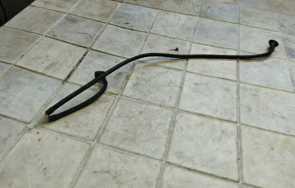 Windshield washer spray nozzle