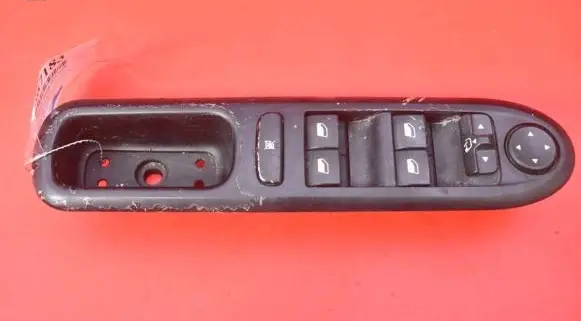 Peugeot 407 Electric window control switch 96468704XT