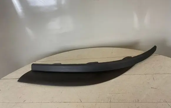 Opel Astra J Front bumper lip 13264407