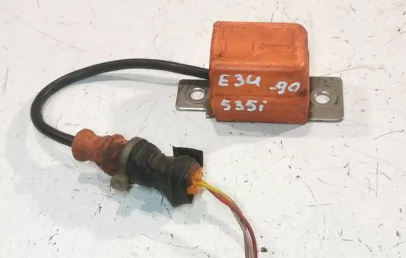 BMW 5 E34 Airbag deployment crash/impact sensor 65778350075 0013247