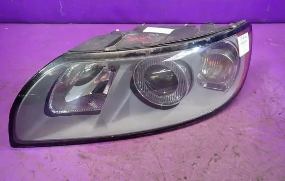 Volvo V50 Headlight/headlamp 20-B032