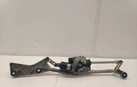 Mercedes-Benz ML W164 Front wiper linkage and motor A1648201742
