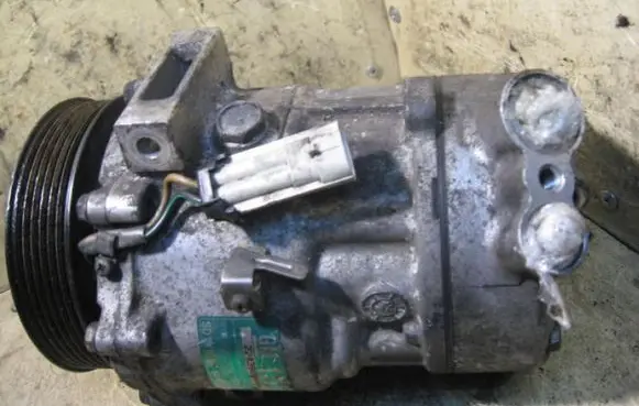 Opel Zafira A Air conditioning (A/C) compressor (pump) GM13171593 19CDTI