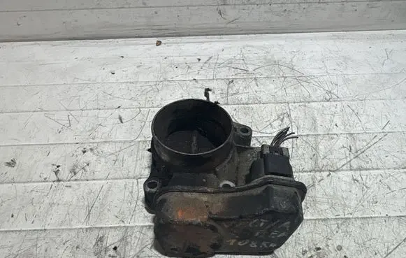 Opel Vectra C Throttle valve 30704B5543