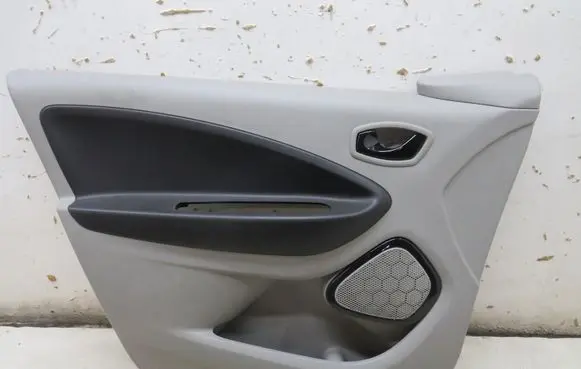 Renault Zoe Front door card panel trim