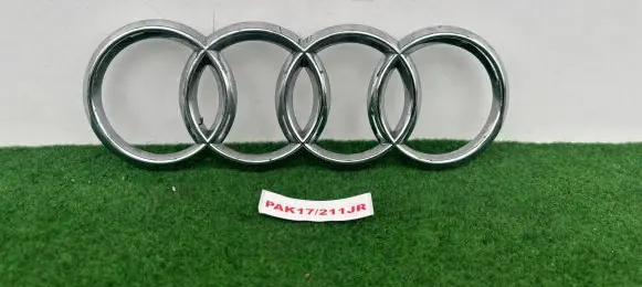 Audi A8 S8 D4 4H Manufacturer badge logo/emblem 4H0853605B