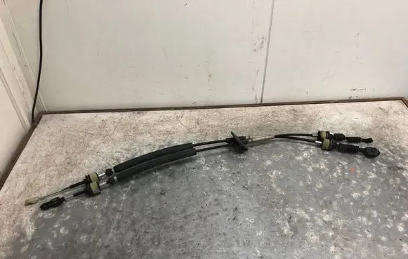 Suzuki Swift I Gear shift cable linkage 
