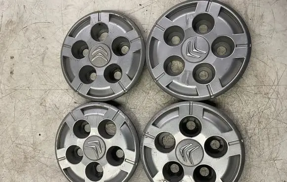 Citroen Jumper R15 wheel hub/cap/trim B985