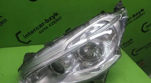 Peugeot 208 Headlight/headlamp