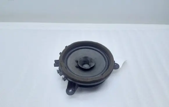 Volvo XC60 Front door speaker 30657444