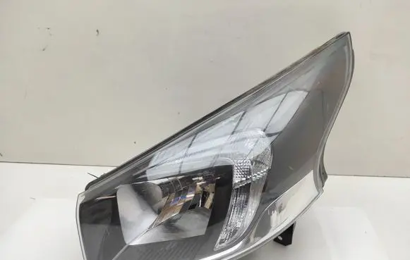 Opel Vivaro Headlight/headlamp 084421185LMN 084421185LM